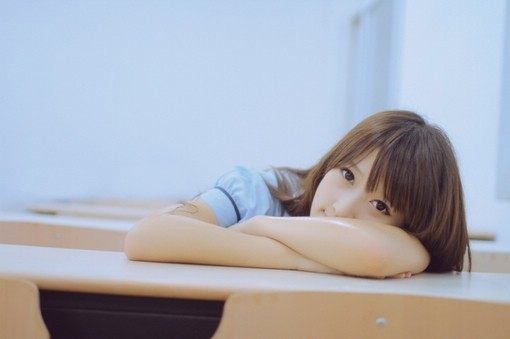 老太太梦见老伴了 用八抬大桥娶她 没想到还带着红花！ 第1张