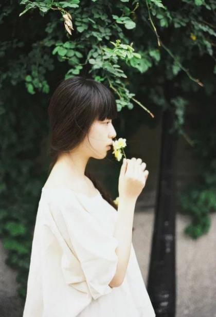 寄托思乡情怀的优美诗歌：望月 第1张