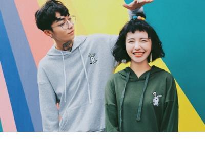 经典的现代爱情诗：世界上最遥远的距离 第1张